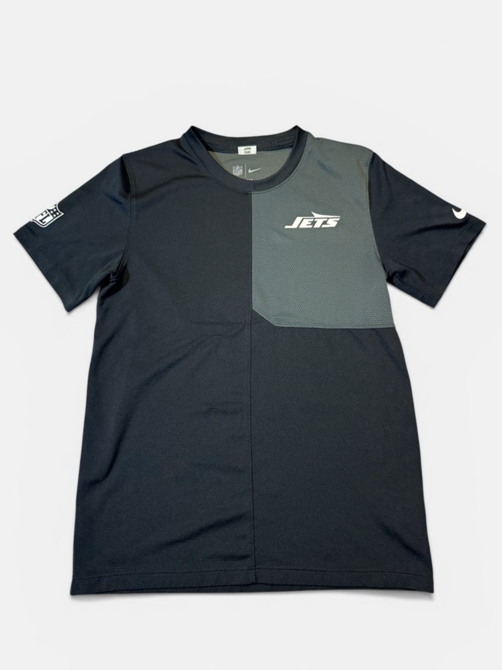 Nike mens S Small black New York Jets NFL black sideline player issue shirt